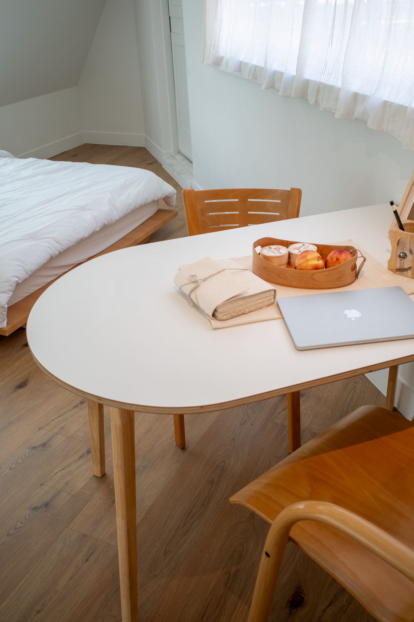 Daeun Damda HALF MOON 半楕円形 テーブル 100cm ベージュ ホワイト