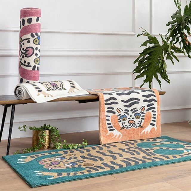 Liquified Rug S ペルシャバージョン（バーガンディ) Liquified Rug S ペルシャバージョン（バーガンディ) - メルカリ