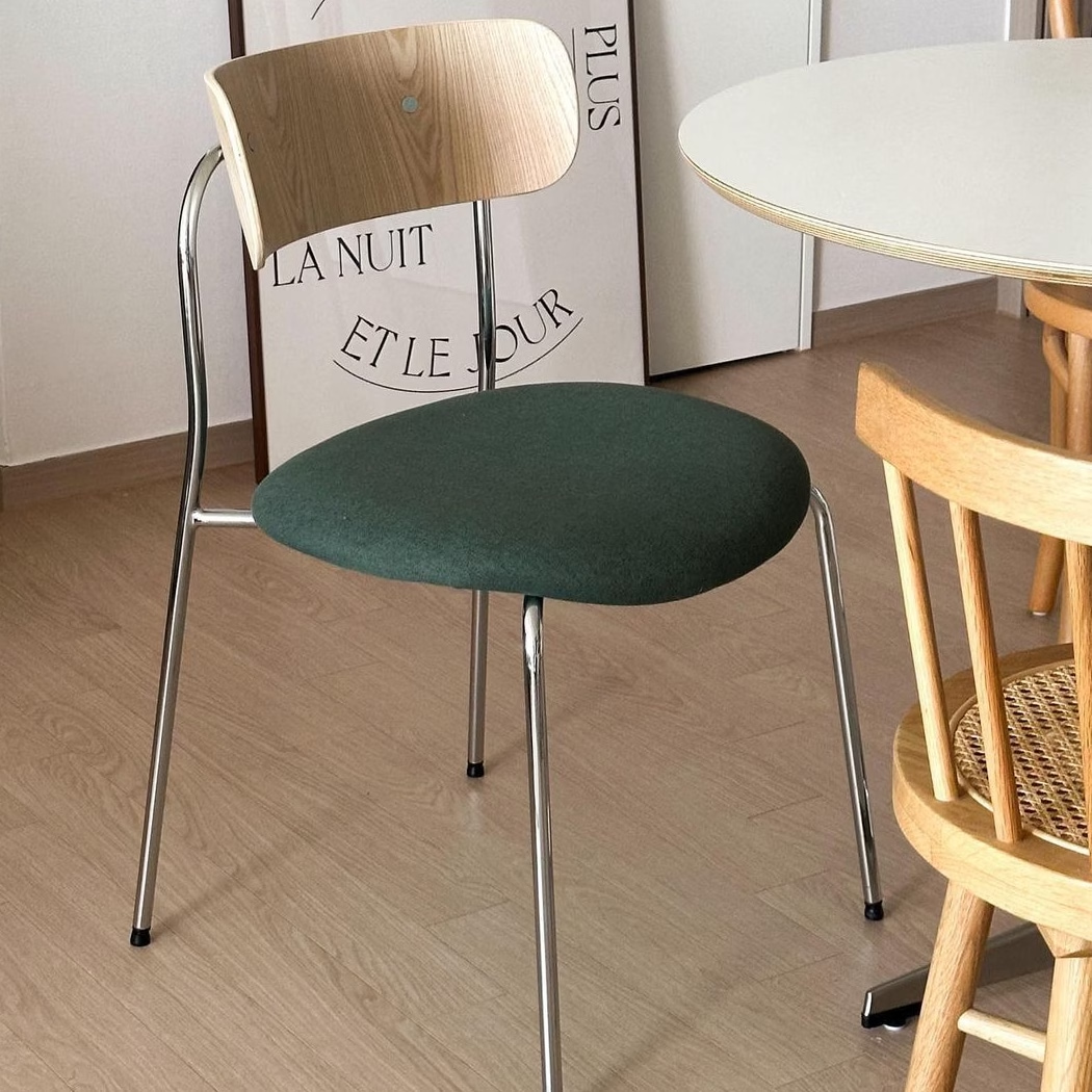 【美品】 SOFSYS POINT ラウンドテーブル 100cm 円形 SOFSYS POINT ラウンド テーブル 100cm［2色］ シルバー ホワイト