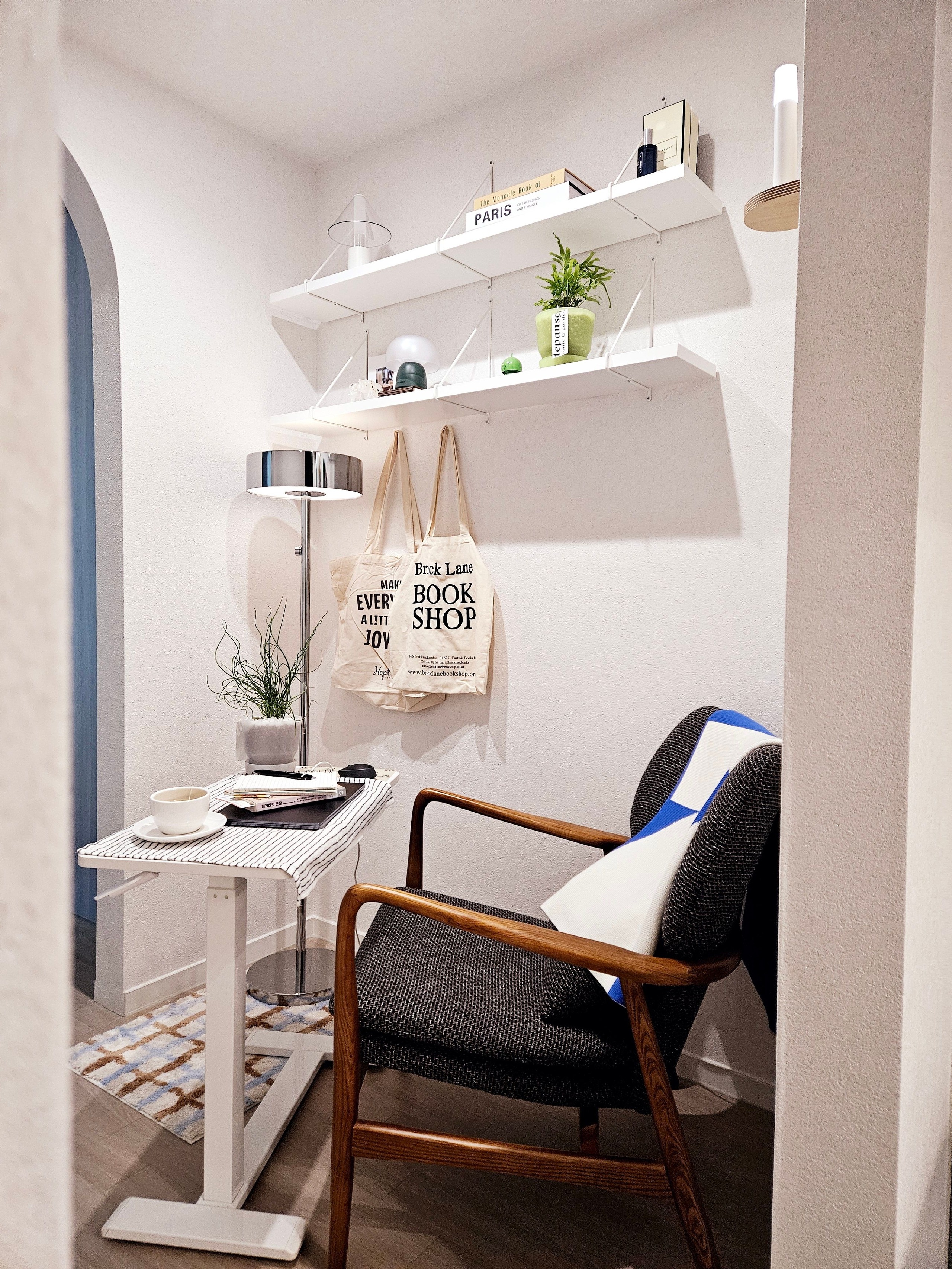 IKEA BOLLSIDAN ボッルシダン ラップトップスタンド | デスク | Ohouse