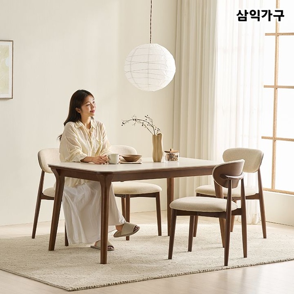 나폴리 포세린 세라믹 4인용 원목 식탁 1400 테이블/의자 세트