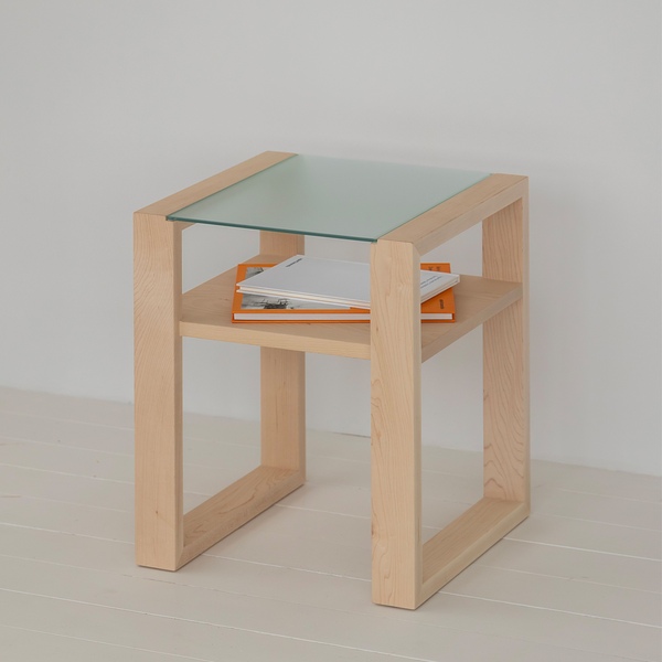 MONE SIDETABLE