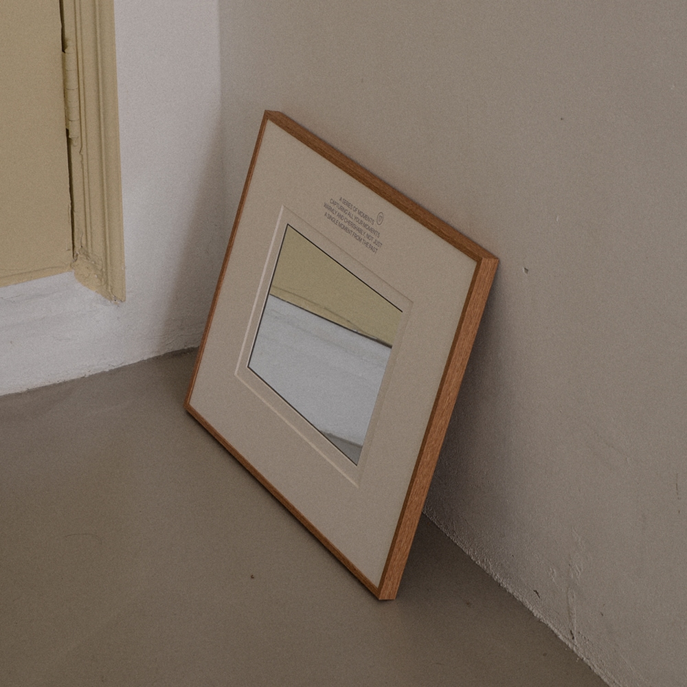 Frame Mirror : A Series Of Moment - L 가격 추이 리브 Frame Mirror : A Series Of Moment - L - 최저가 190,000원