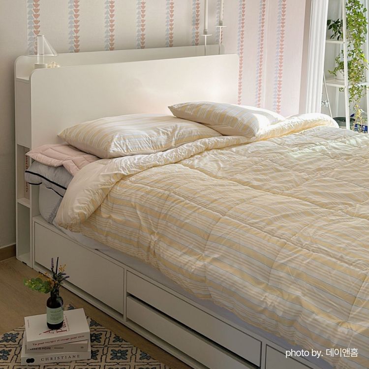 오늘의집 모먼트 LED 매거진헤드 4단 멀티 수납 침대프레임 SS/Q 2color