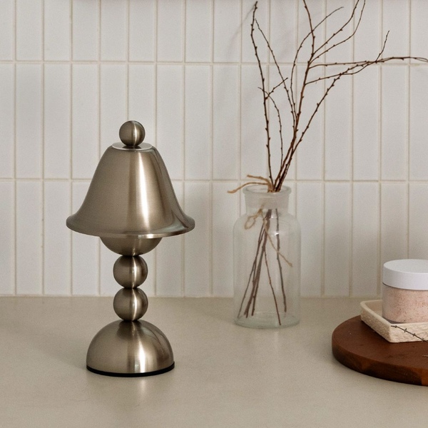 [오늘의집 단독] 피카모어 포터블 램프 무선 테이블 스탠드