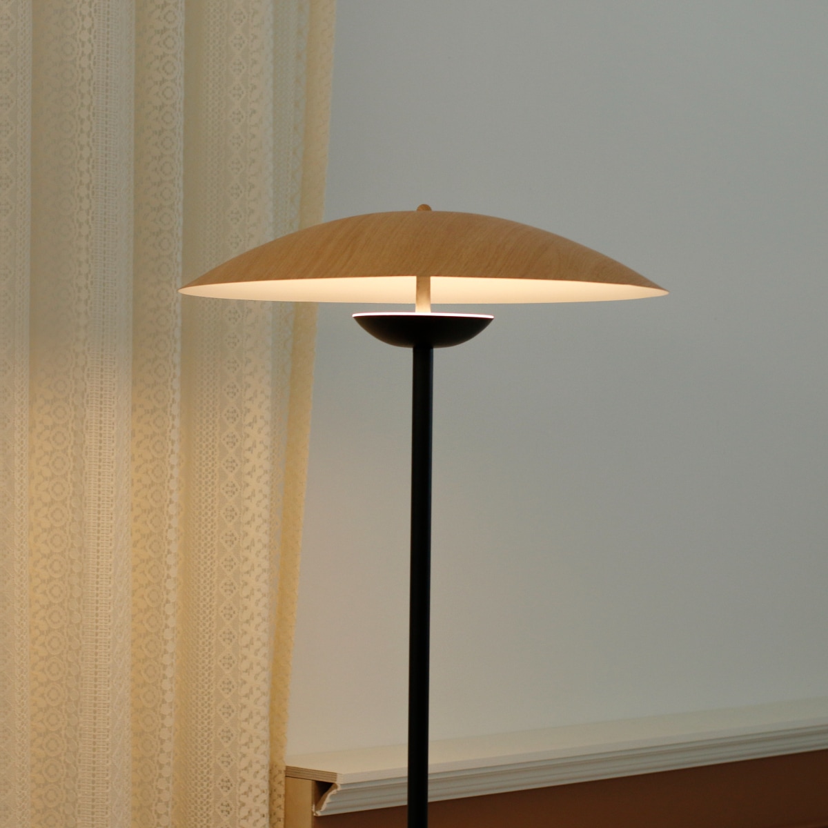 카스티니 Walnut Lamp 카스티니 윌넛 수전사 장스탠드