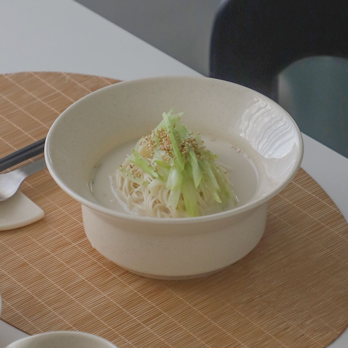 타블도트 페블러 소면기 볼L 19cm 덮밥그릇 라면기 깊은 찌개 그릇