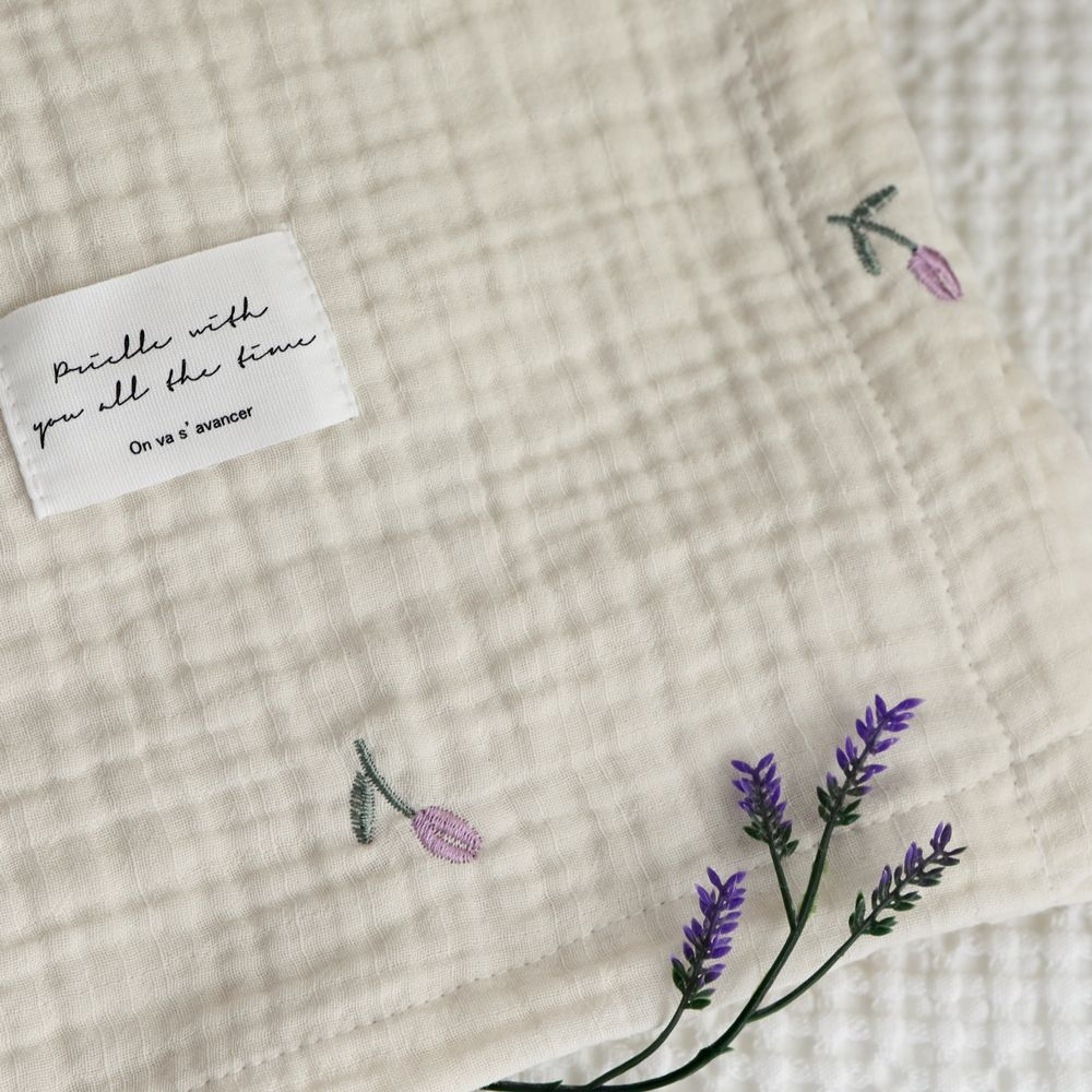 오늘의집 쁘리엘르 튤립 자수 삼중 거즈 블랭킷 2size 2colors