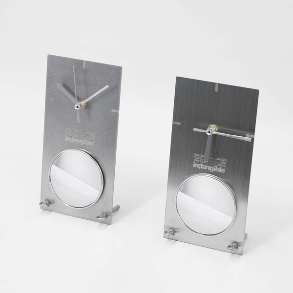 [오늘의집 단독] evoke time ; table 무소음 쇠테리어 탁상시계