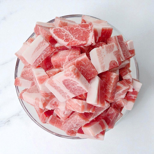 깍뚝썰기 찌개용 카레용 돼지고기 목전지 500g 소분포장