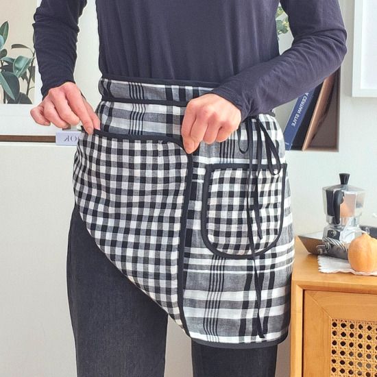 바이지미 국내제작 블랙 체크 양면거즈 허리형 앞치마 카페 에이프런