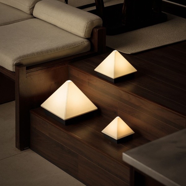 [오늘의집 단독] Heugyujae-1 Portable Lamp 흑유재 포터블 조명 무드등