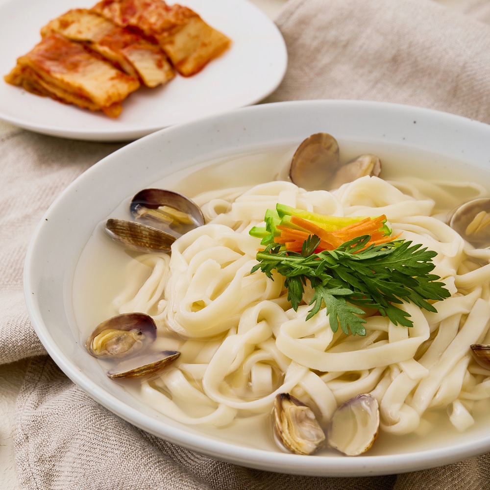 군산 엄마손 칼국수 10인세트(면10팩+소스 동봉) 가격 추이 마녀바스켓 군산 엄마손 칼국수 10인세트(면10팩+소스 동봉) - 최저가 14,700원