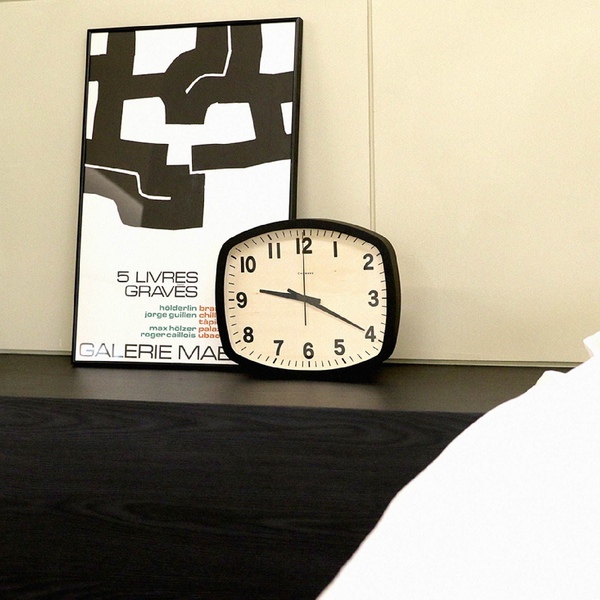 R-Square Clock. 샹브루 일본 원목 장인 무소음 벽시계