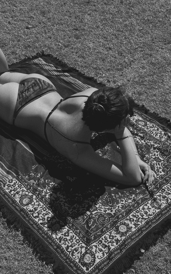 NEGURSIAN BEACH TOWEL 내구르시안 비치타올
