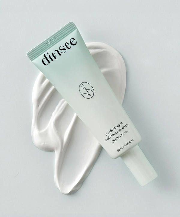 프리미엄 비건 마일드 모이스트 선크림 50ml (SPF 50+ PA++++)