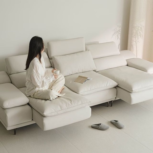 [오늘의집 단독] 컴포트 모션 제로휠 3세대 풀리클라이너 슬라이딩 가죽소파 (9가지모션)