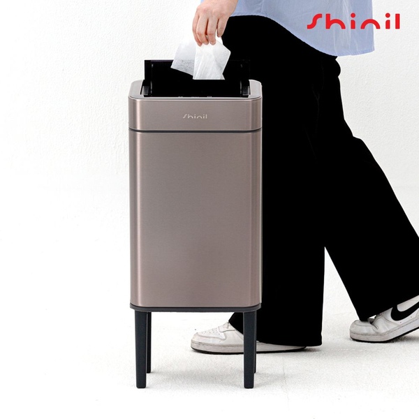 자동 살균 탈취 휴지통 스마트 모션 자동 센서 쓰레기통 20L (아이보리/티타늄)