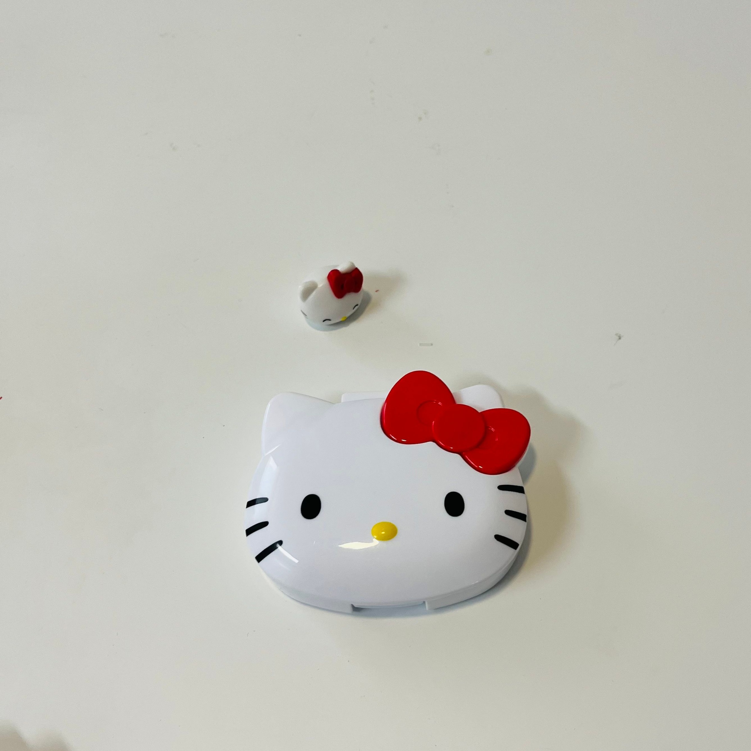 ハローキティ小物収納ケース