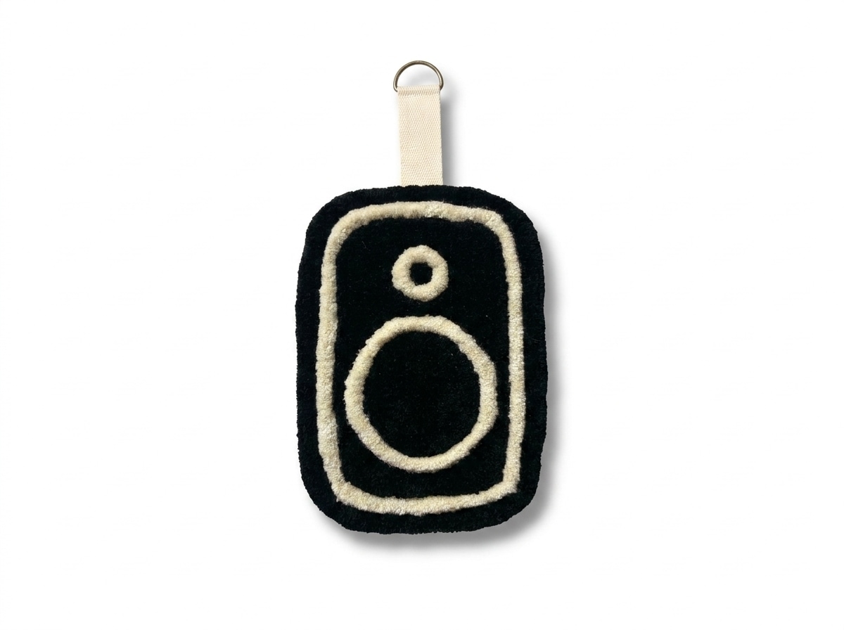 터프팅 스튜디오 슬러 스피커 러그 l Speaker Rug