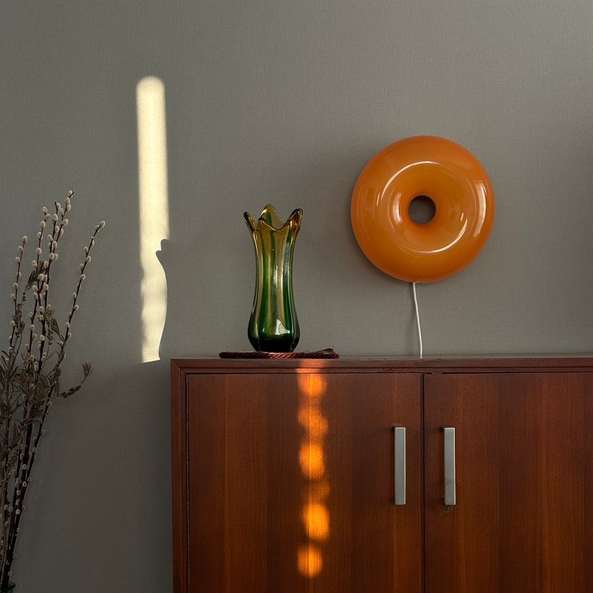 VARMBLIXT LEDウォールミラーランプ VARMBLIXT LED wall/mirror lamp, dimmable/bronze color round