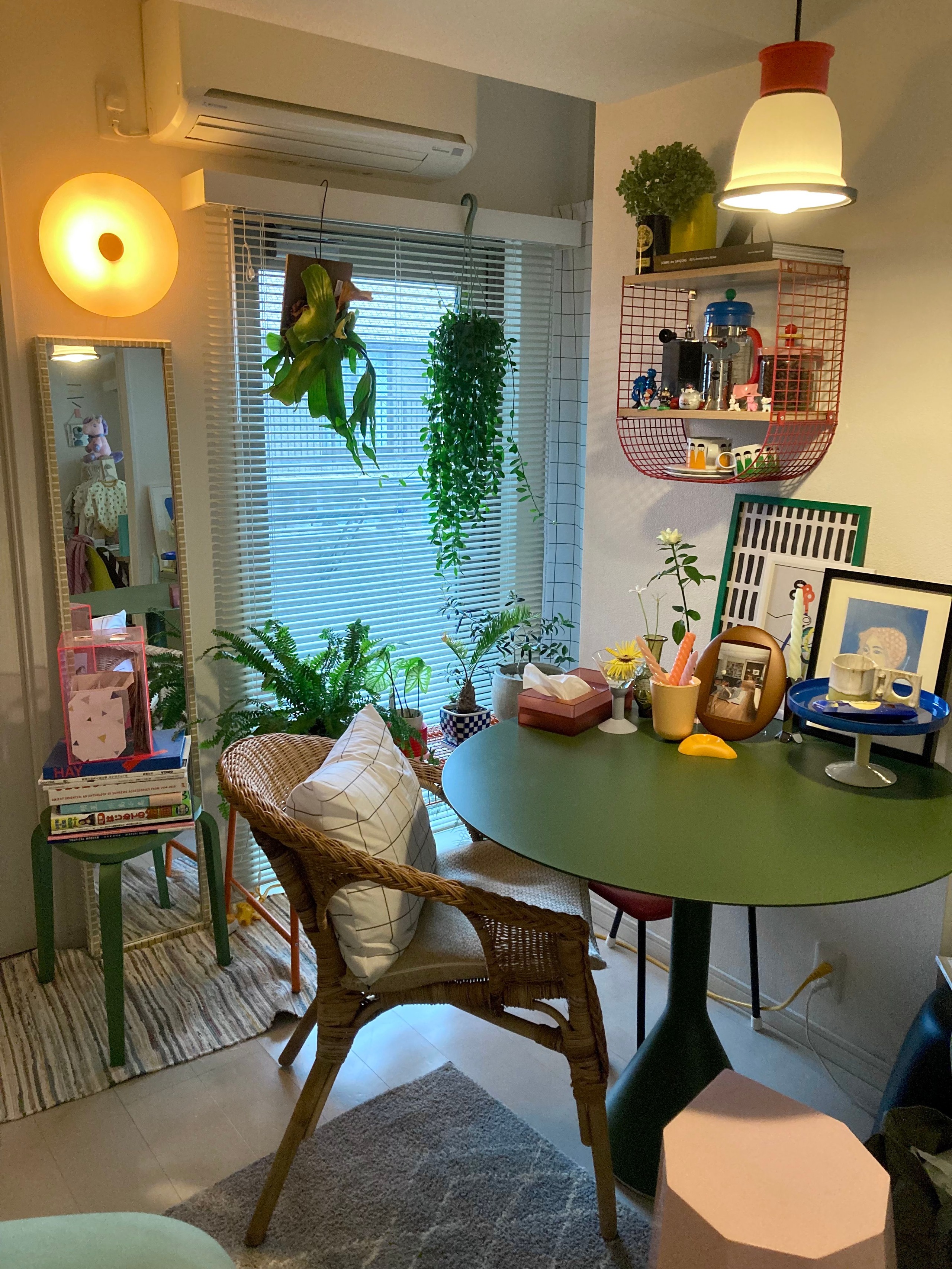 最安値IKEA SVENSHULT スヴェンスフルト ワイヤーシェルフ 4個 SVENSHULT スヴェンスフルト ウォールシェルフ, グレーグリーン
