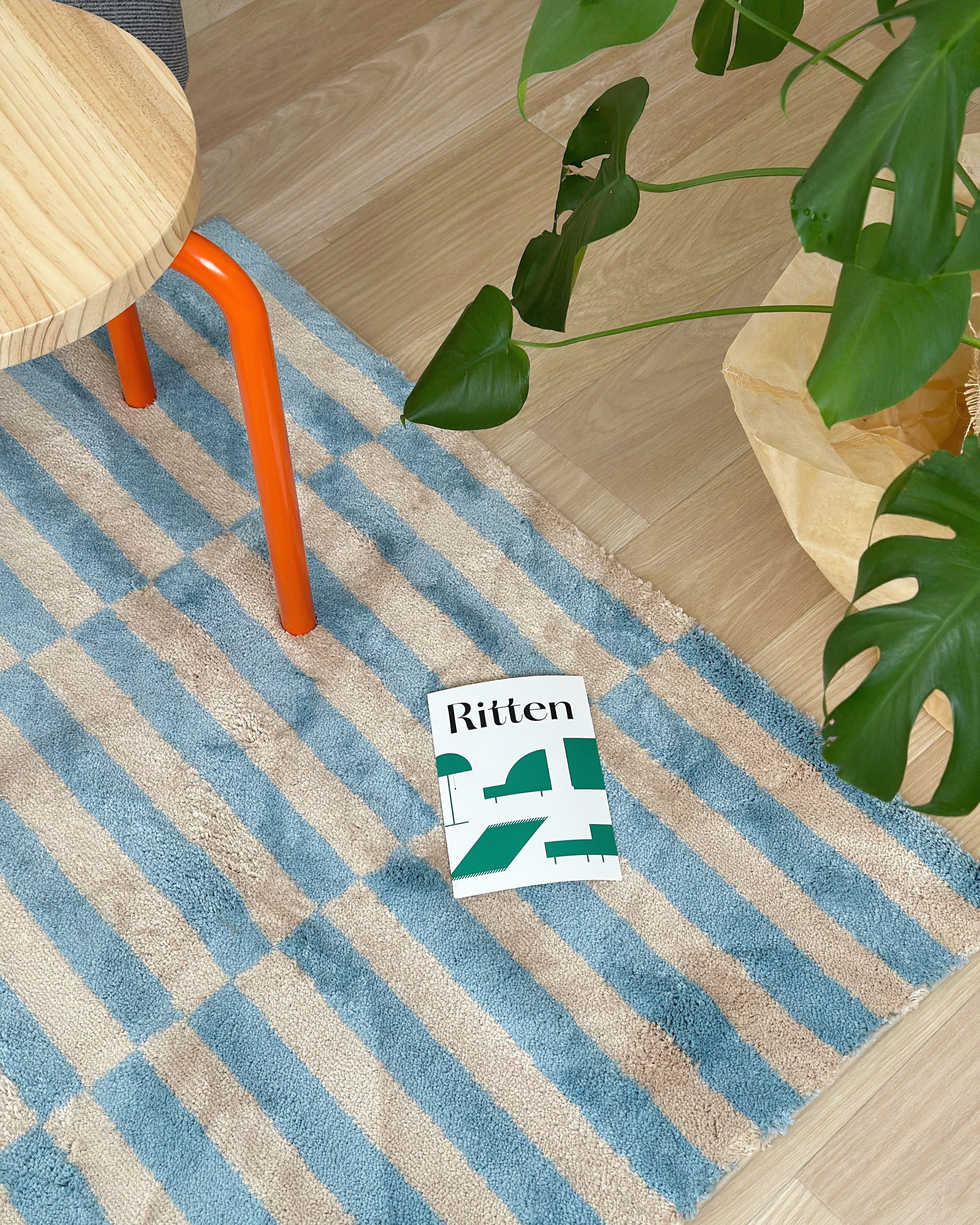 IKEA DOMSTEN ドムステン スツール［2色］ | Space-saving Design