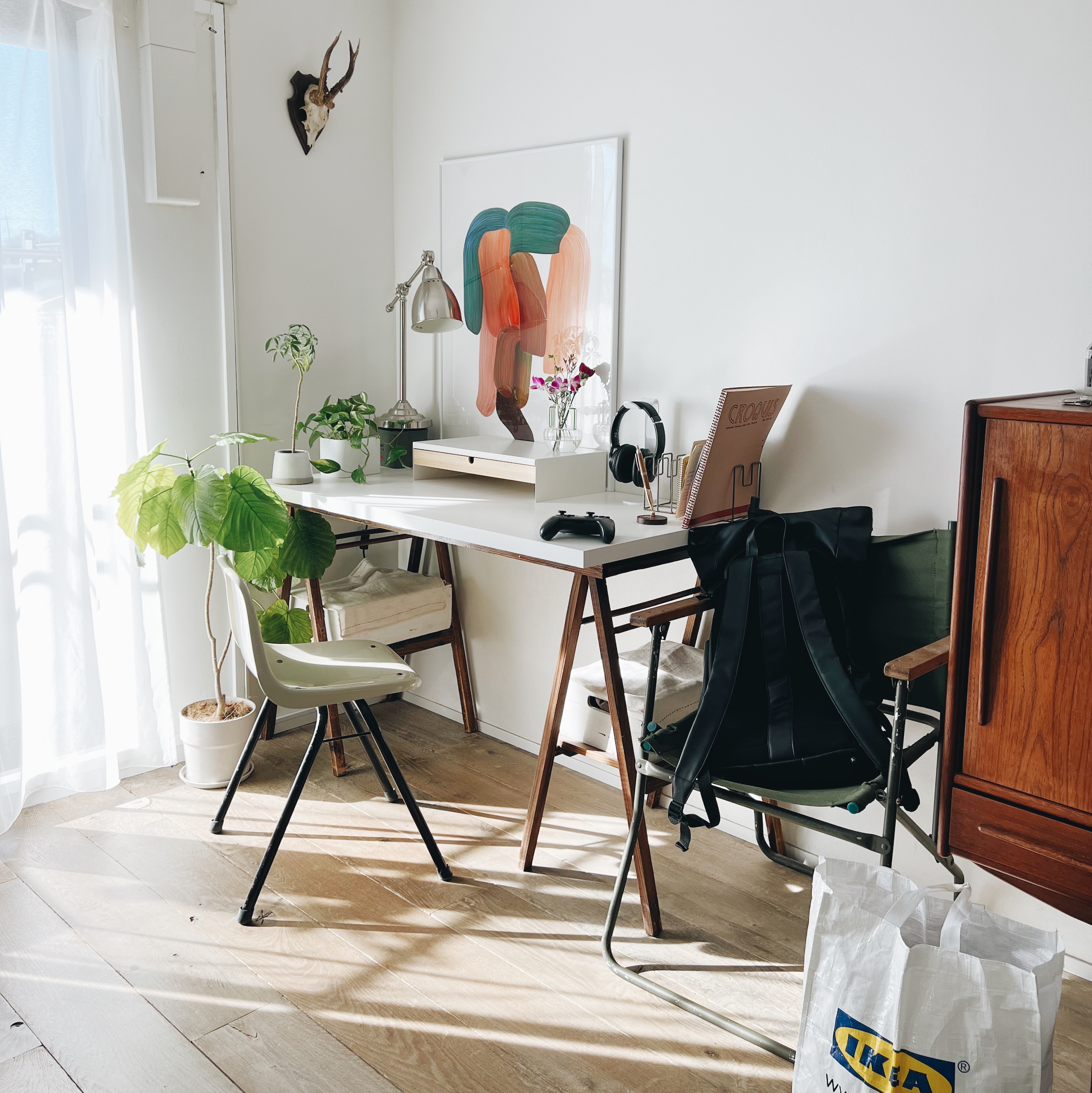 ELLOVEN エロヴェン モニタースタンド 引き出し付き［2色］を使った