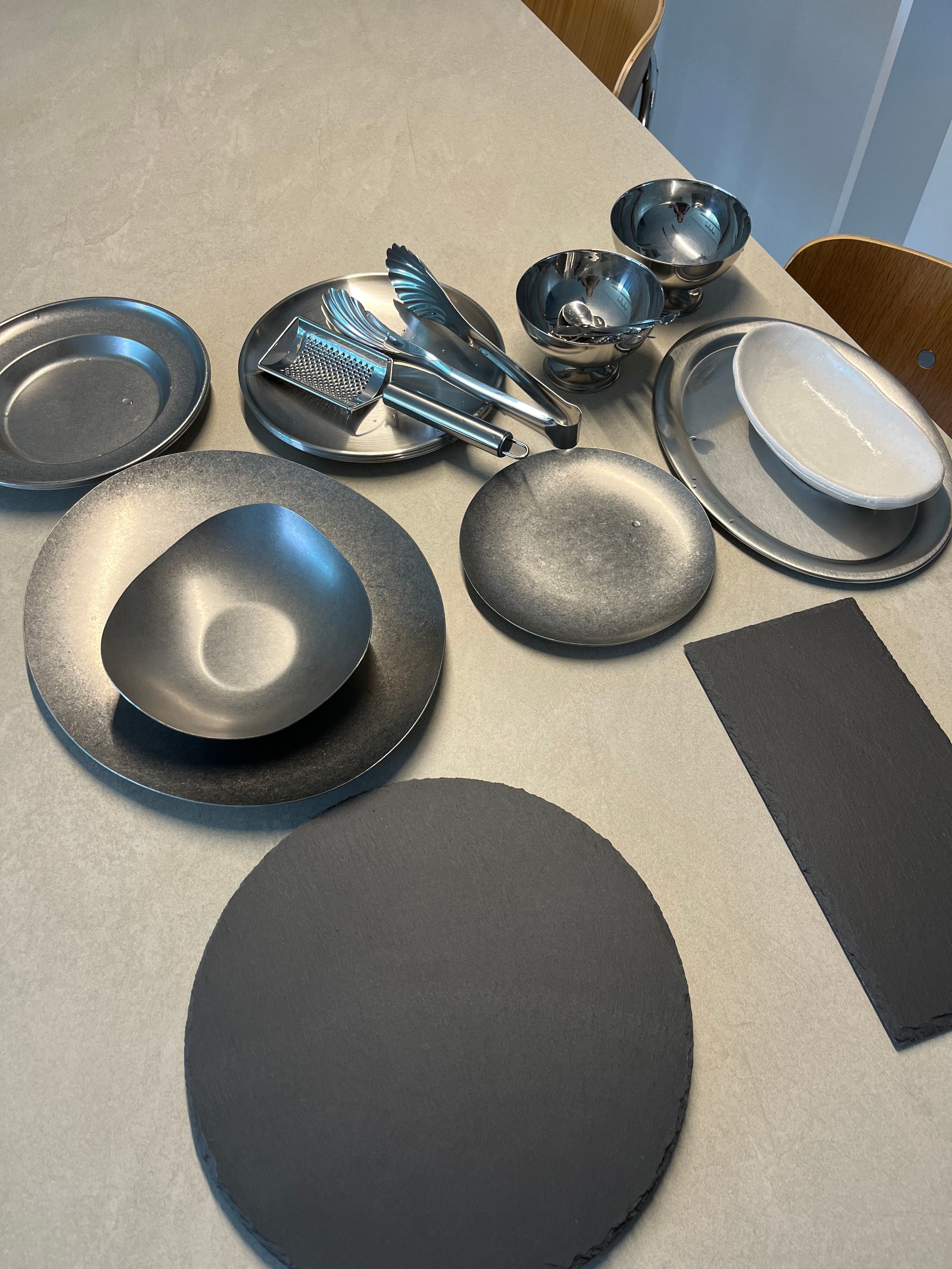 Belle Natural Slate Serving Plate - 10