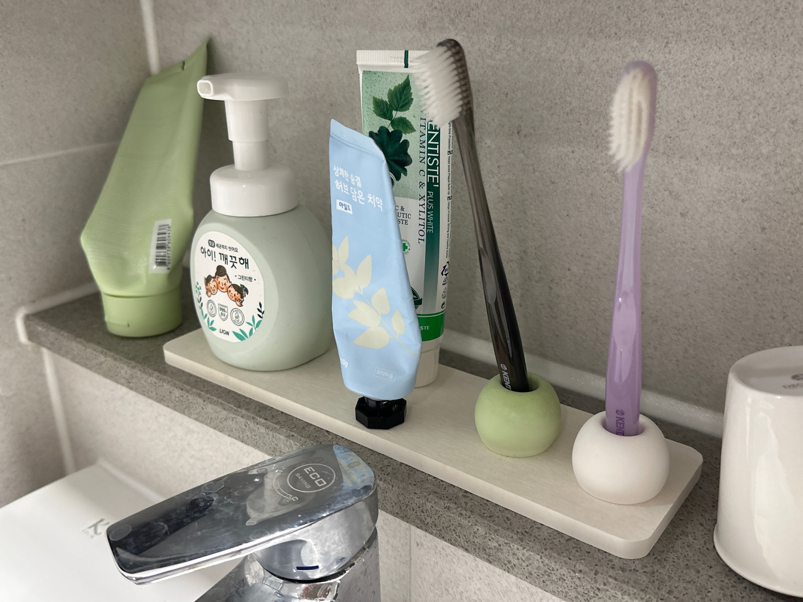 Diatomite Toothbrush Holder user photo
