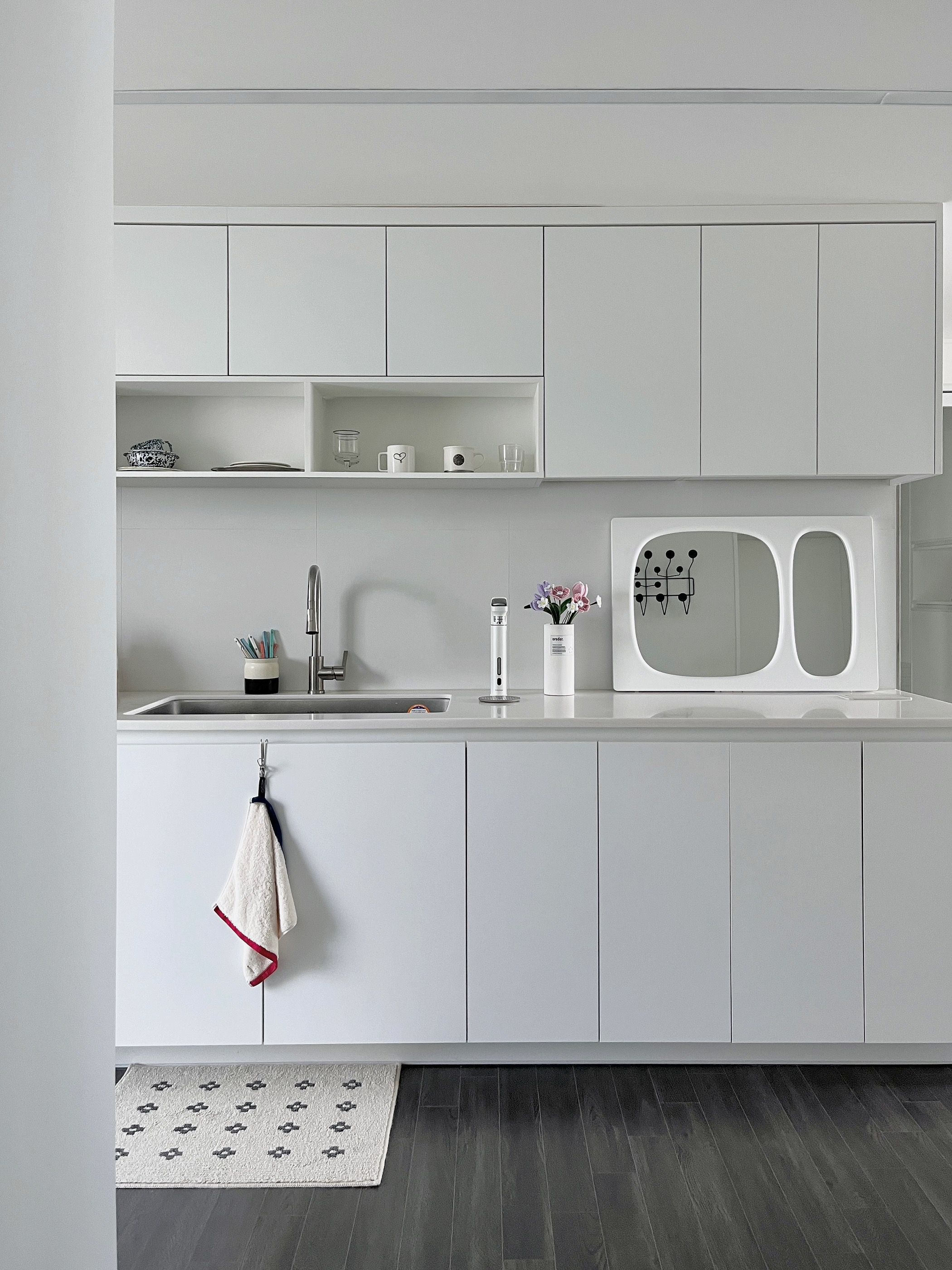 Two-Tone Self-Draining Ceramic Utensil Holders (Set of 2) user photo