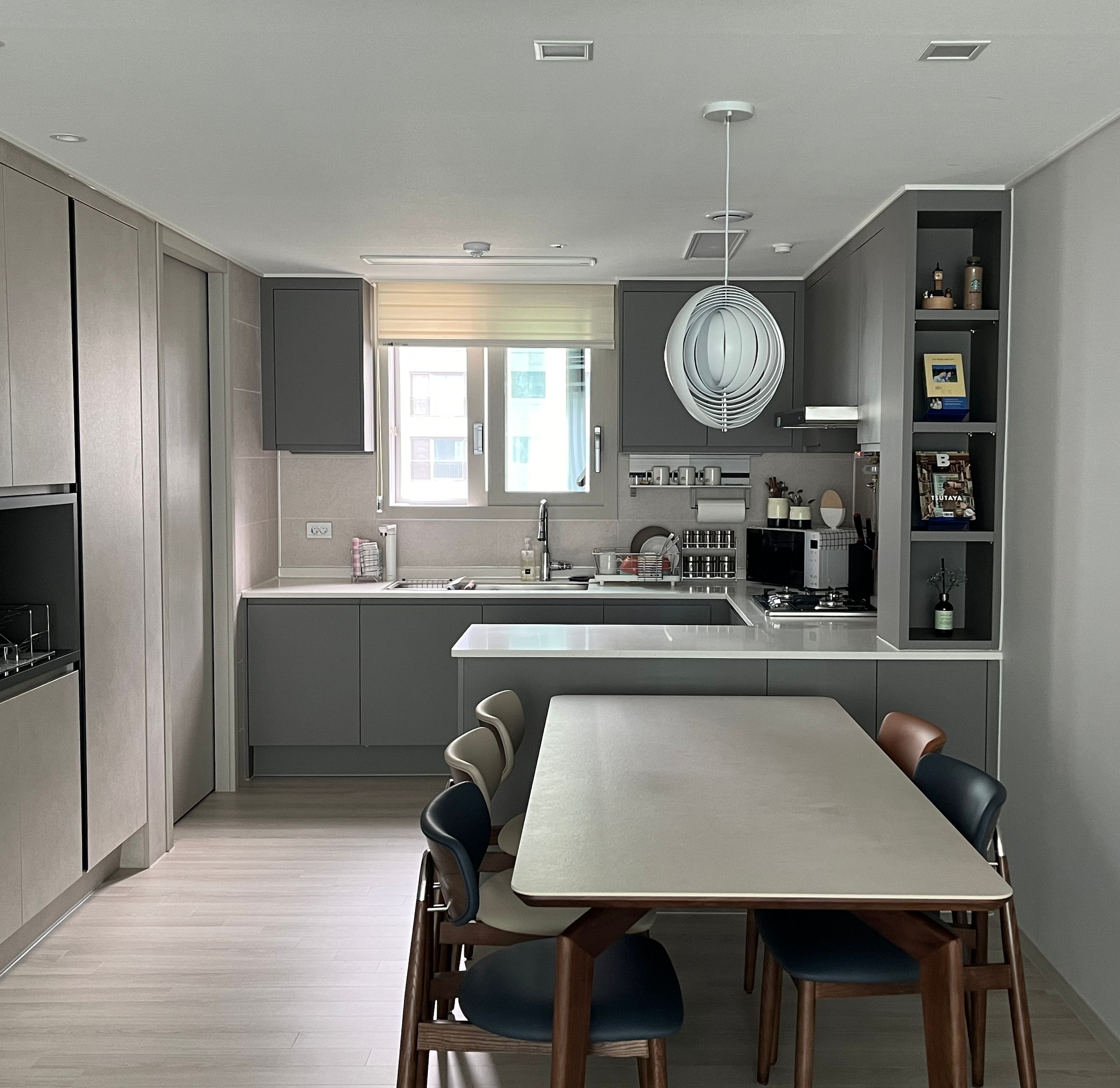 Two-Tone Self-Draining Ceramic Utensil Holders (Set of 2) user photo