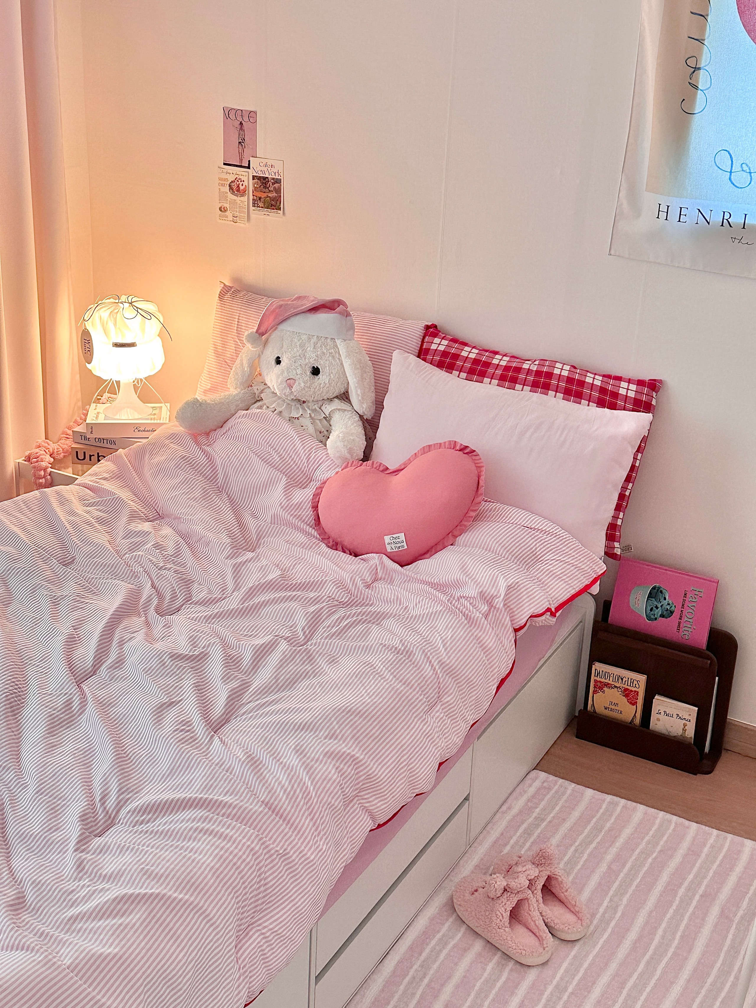 Modern Pink Stripe Microfiber Rug user photo