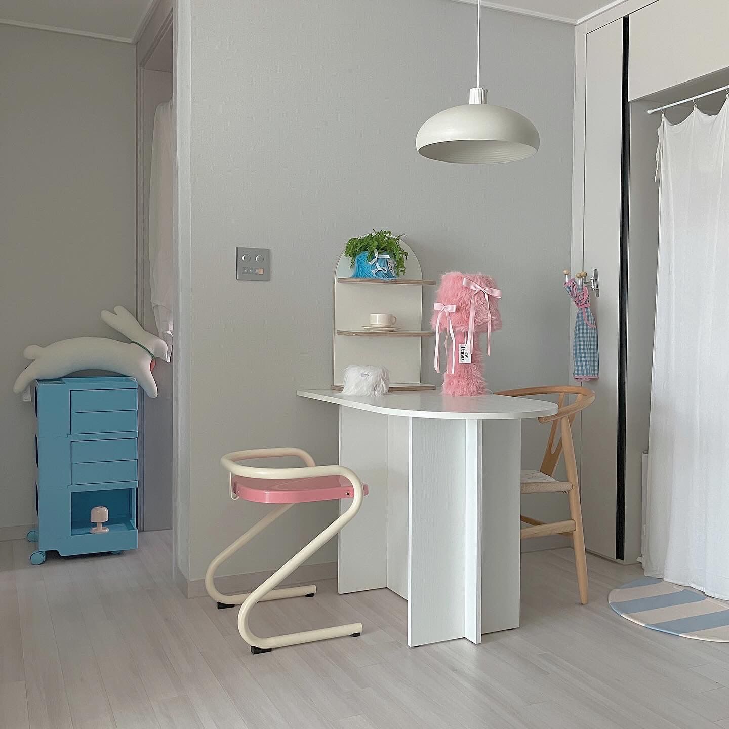 5-Tier Rotating Storage Trolley user photo