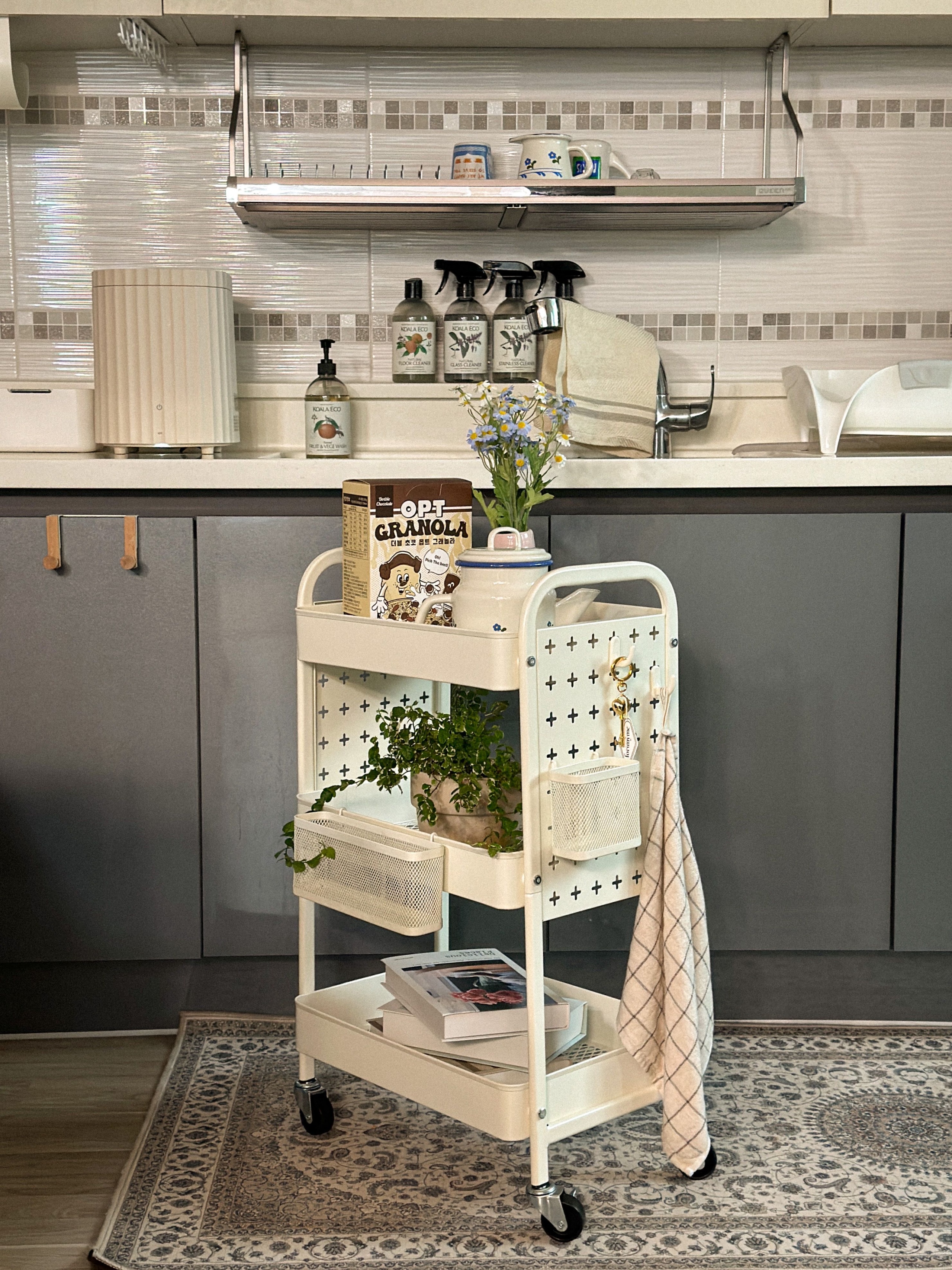 Kinsley Pegboard Utility Trolley Cart user photo