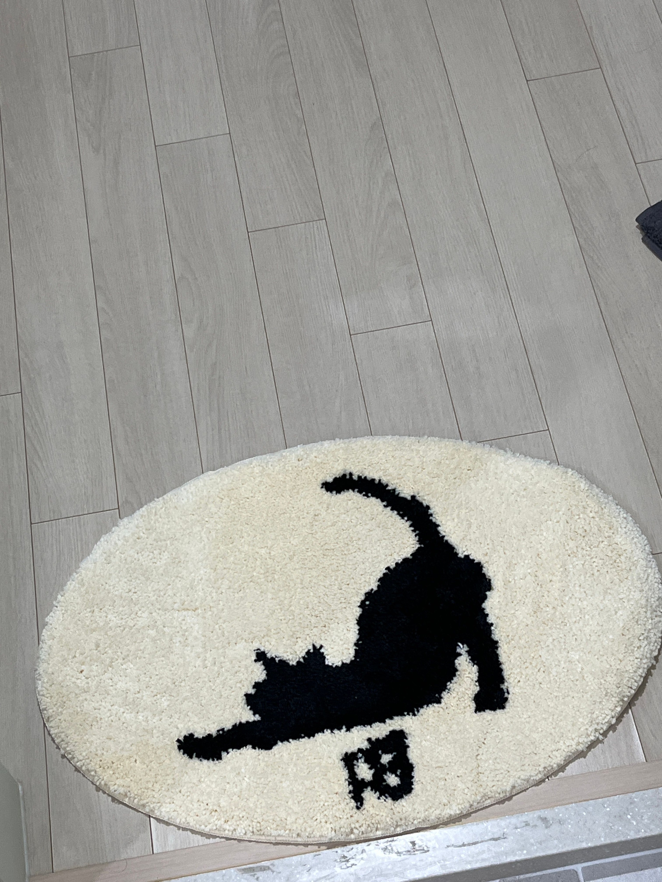 Elegant Cat Silhouette Accent Rug user photo