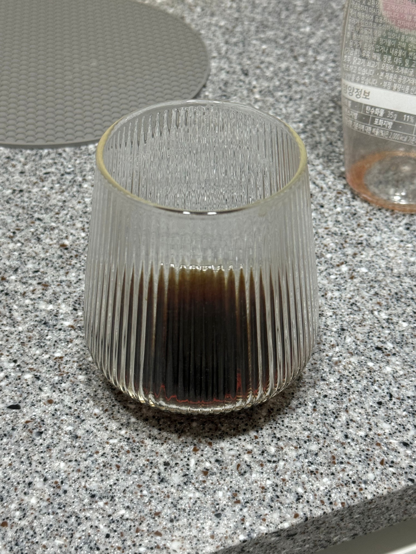 유리컵·물컵 > 립스 스트라이프 내열유리컵 420ml | 오늘의집 쇼핑