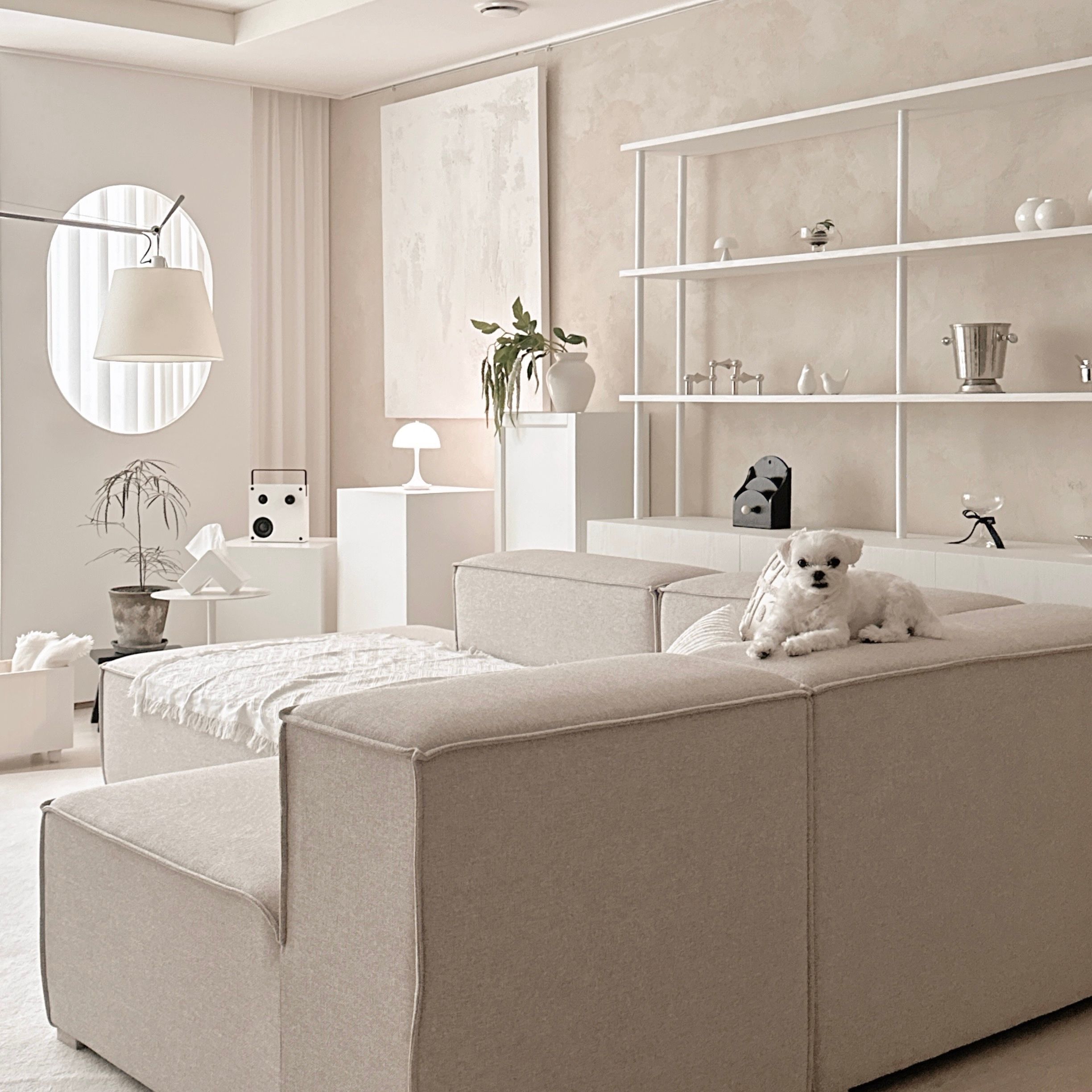 Modern Round Metal Side Table user photo
