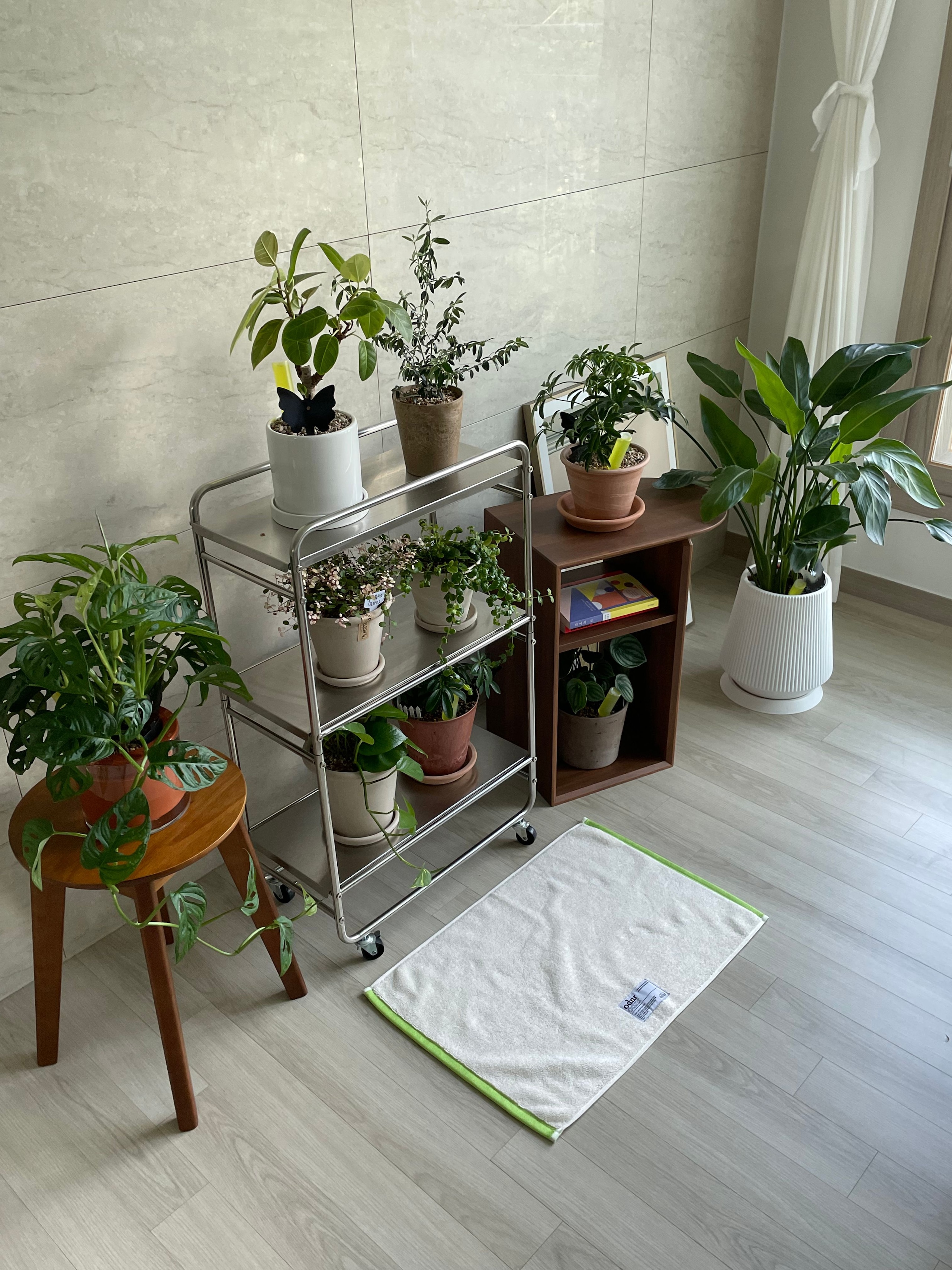 Convertible Side Table & Shelf user photo