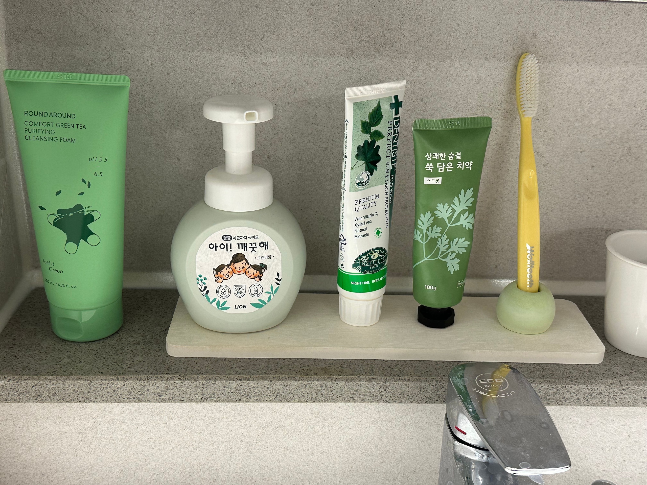 Diatomite Toothbrush Holder user photo