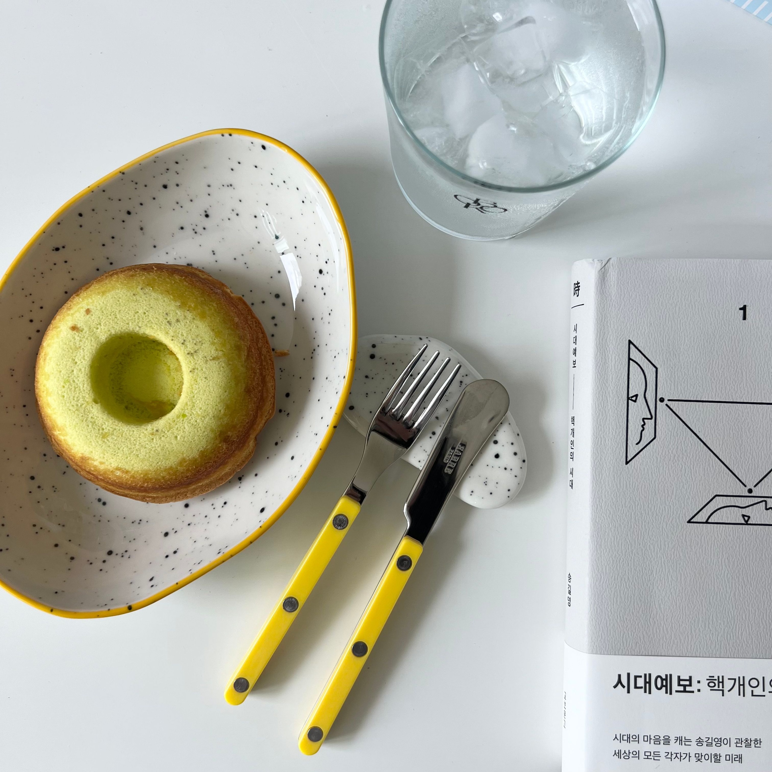 Speckled Oval Plate user photo