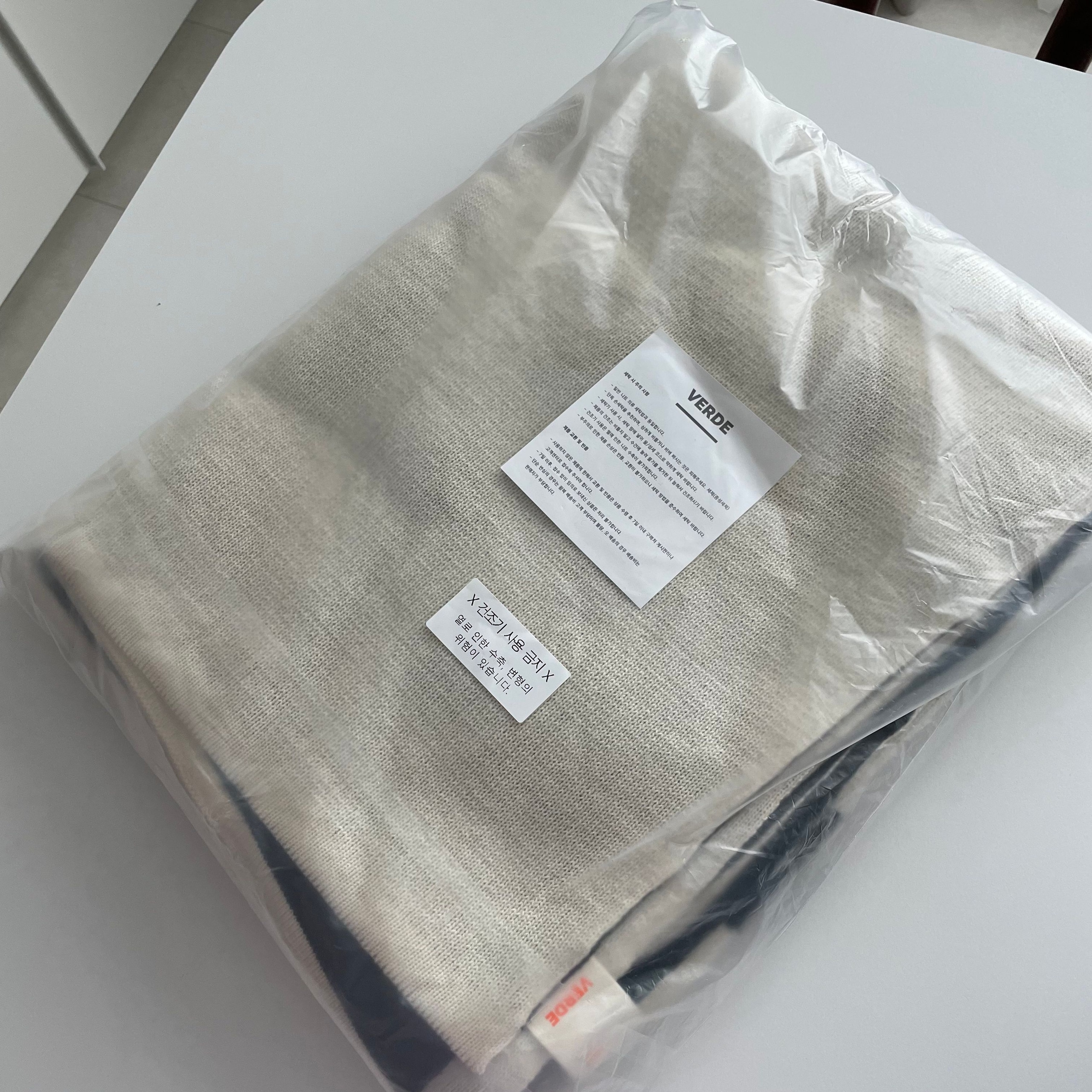 Brush Pattern Reversible Knit Blanket user photo