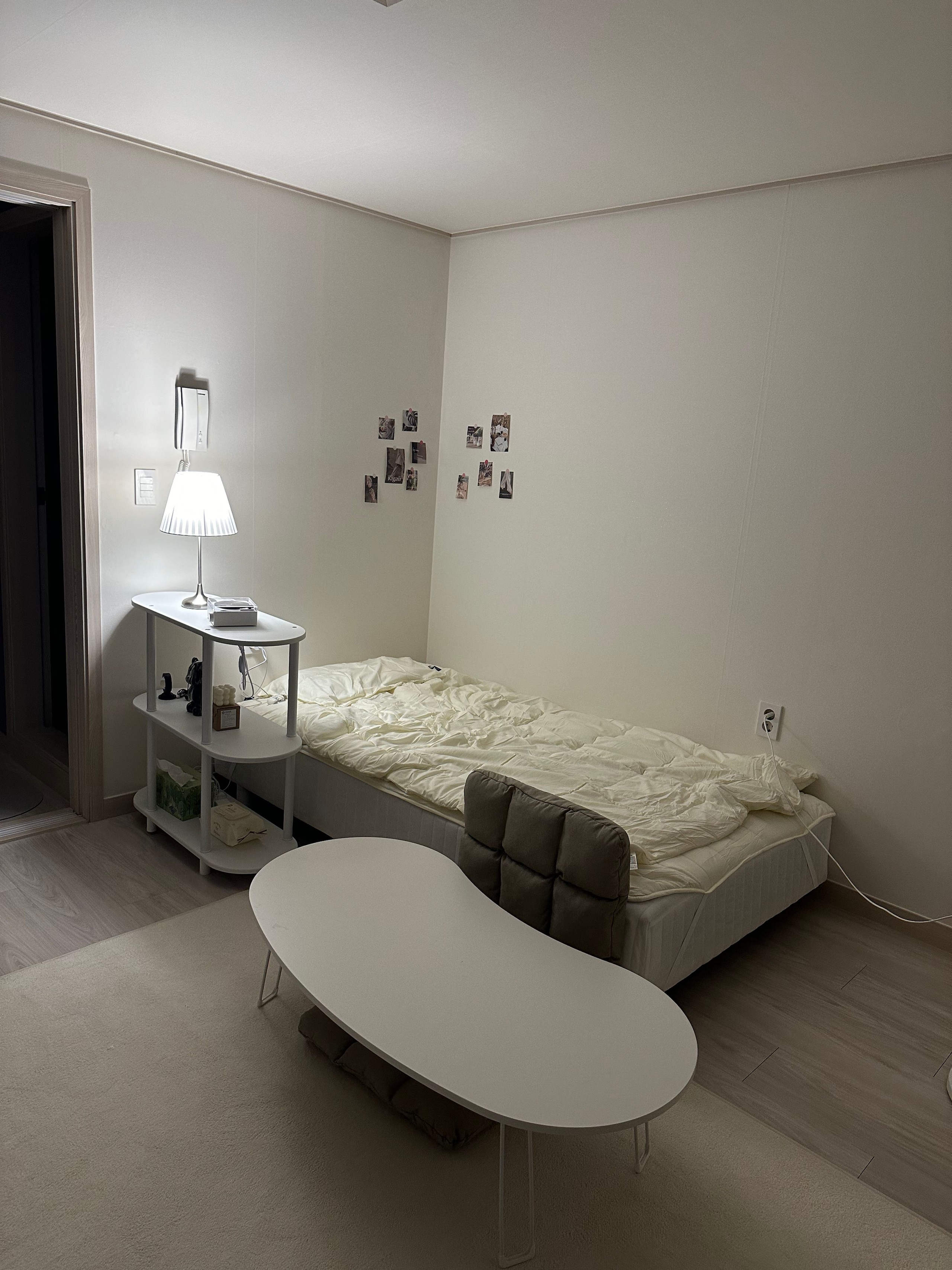 Monde Wave Folding Floor Table user photo