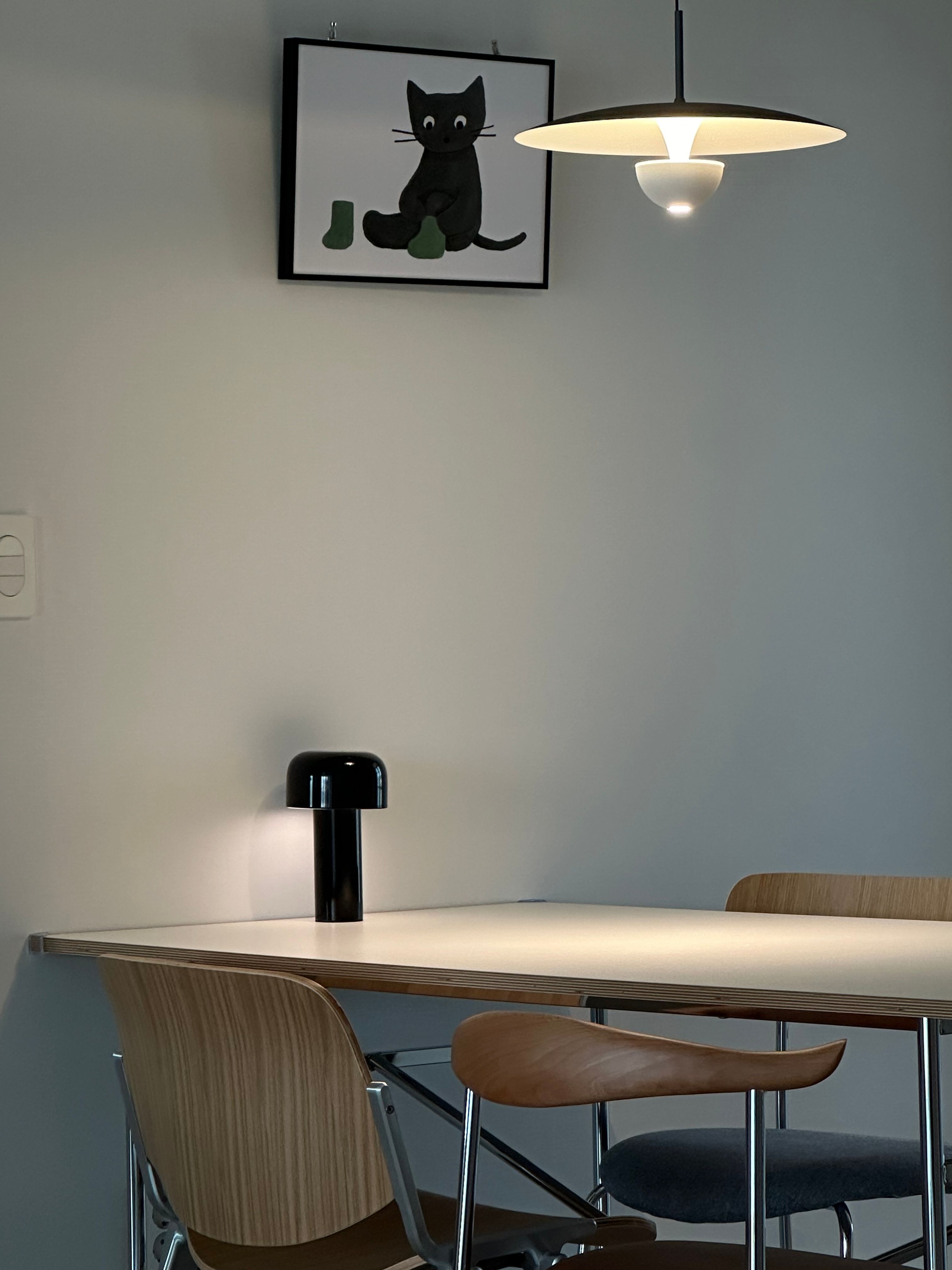 Point Chrome Mid-Century Dining Table user photo