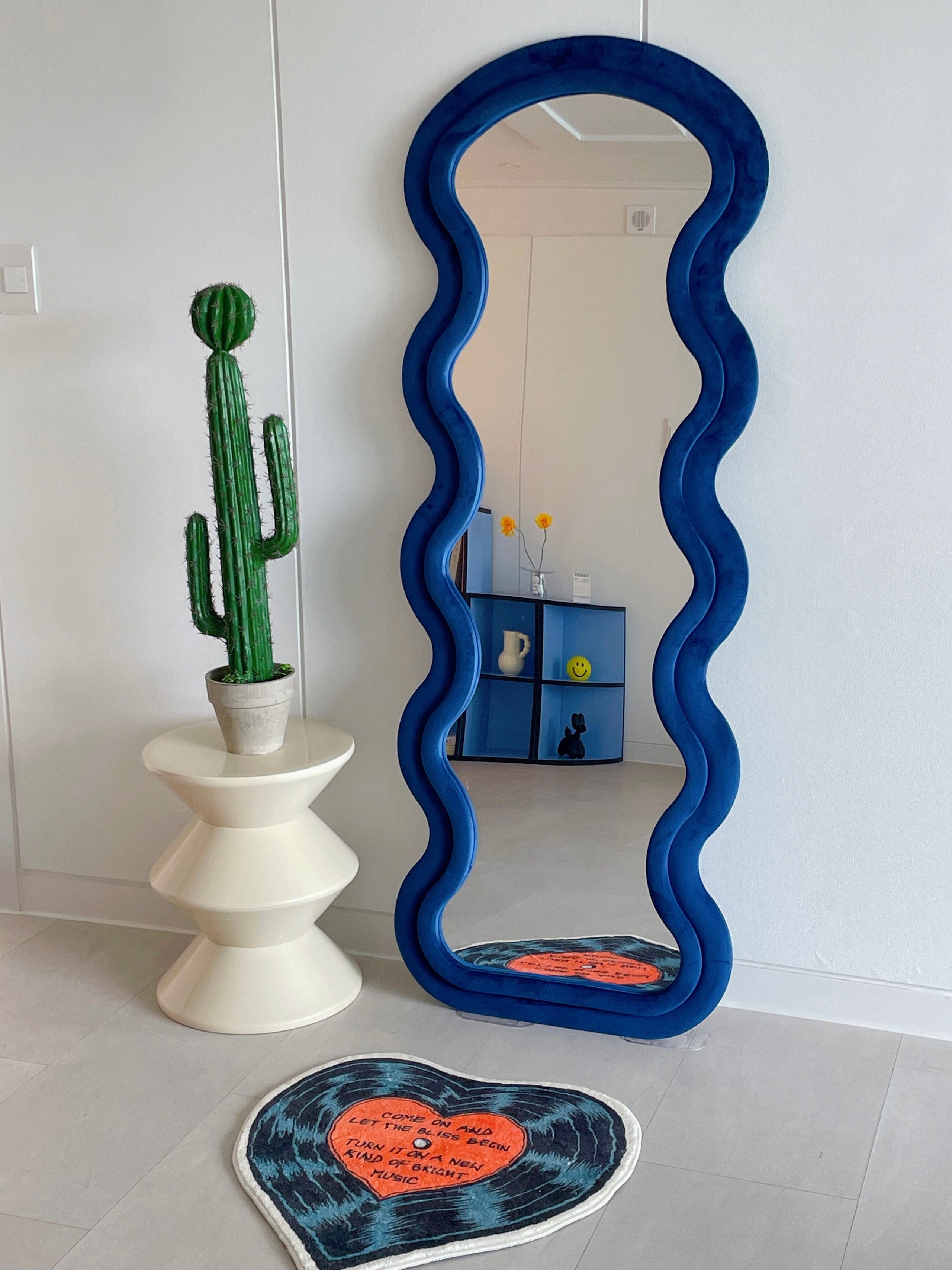 Hourglass Accent Stool user photo