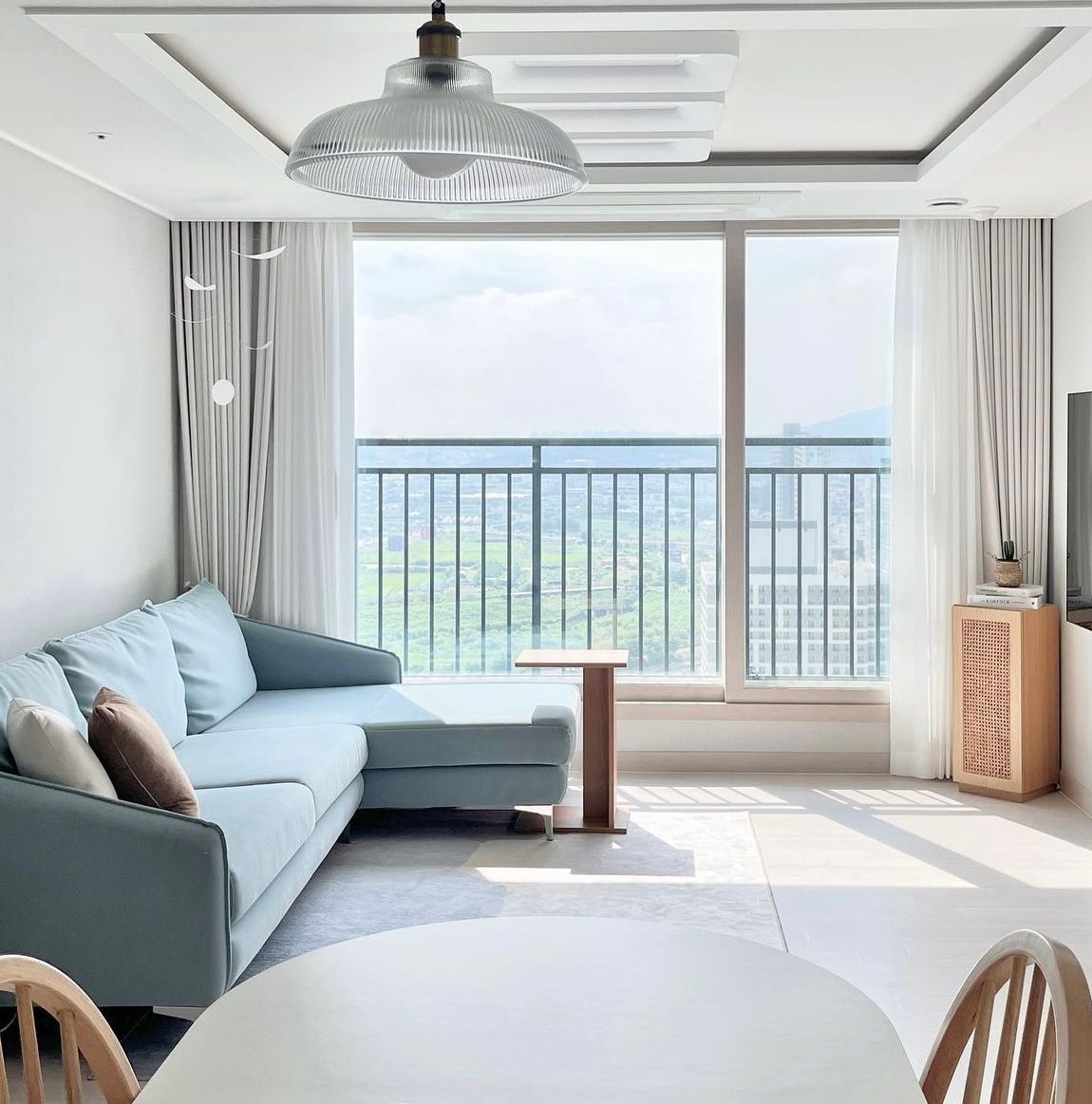 Gran Flex Convertible Side Table user photo