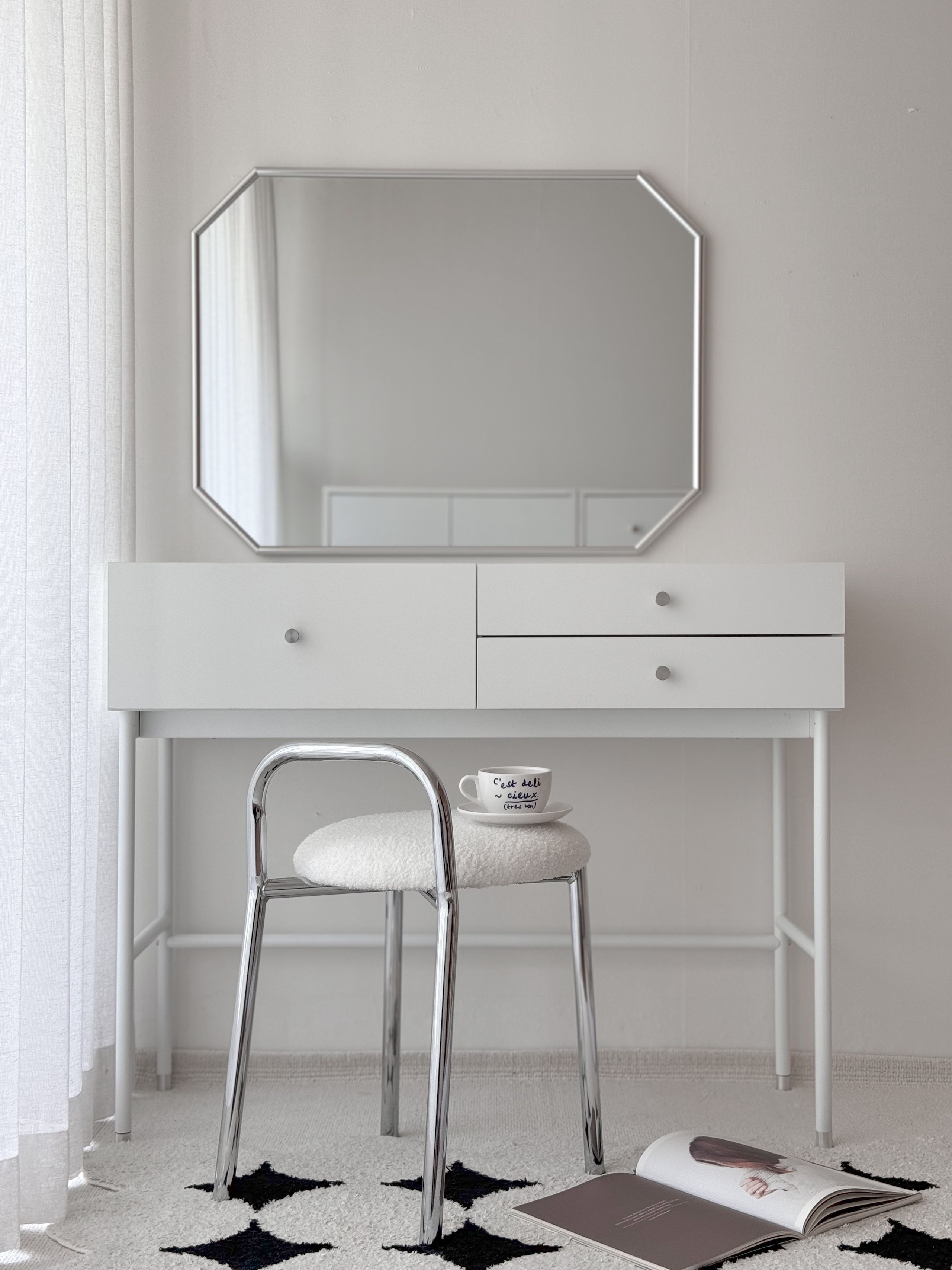 Chrome Loop Back Chair user photo