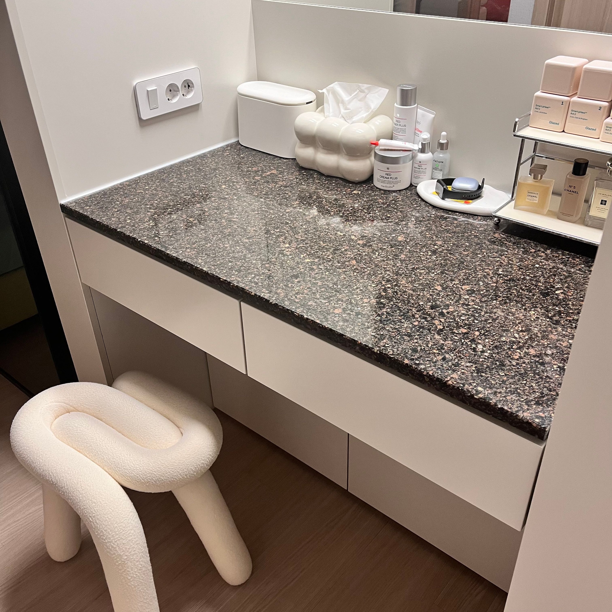 Ceramic Bubble Accessory Tray user photo