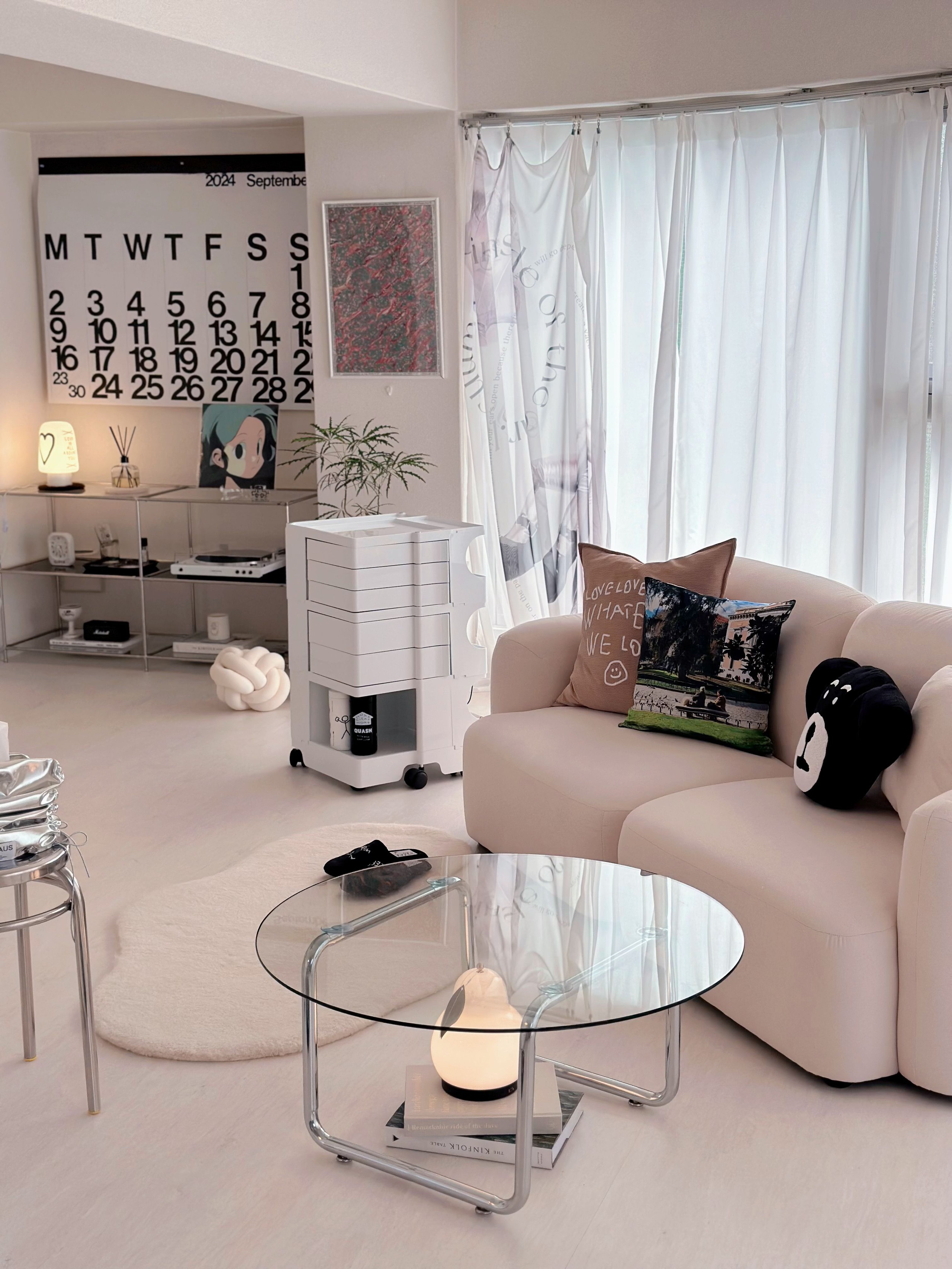 Branchpoint smoo ガラストップテーブル ネッグ[Neg]［2色］ | ロー