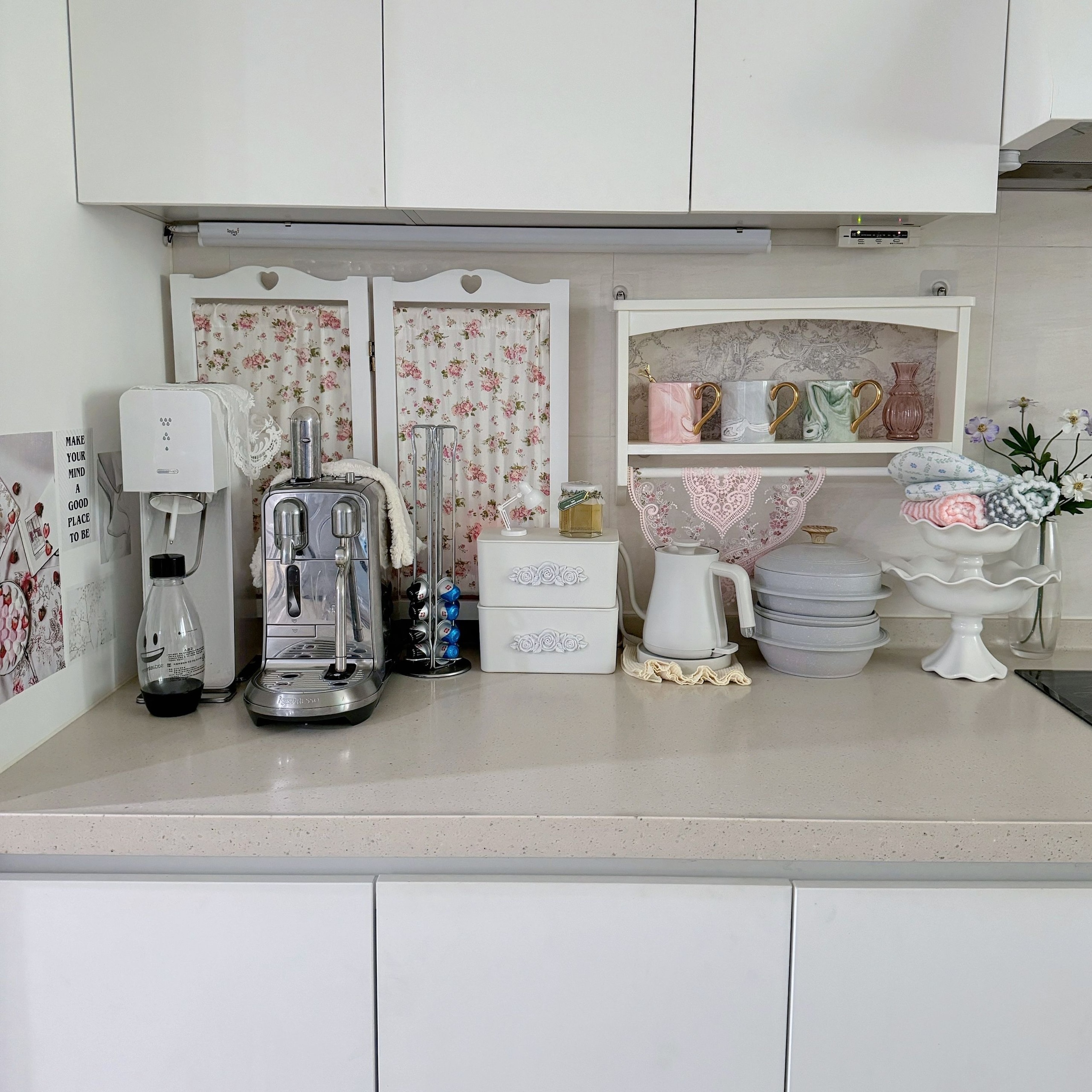 Fluted Ceramic Pedestal Tray user photo